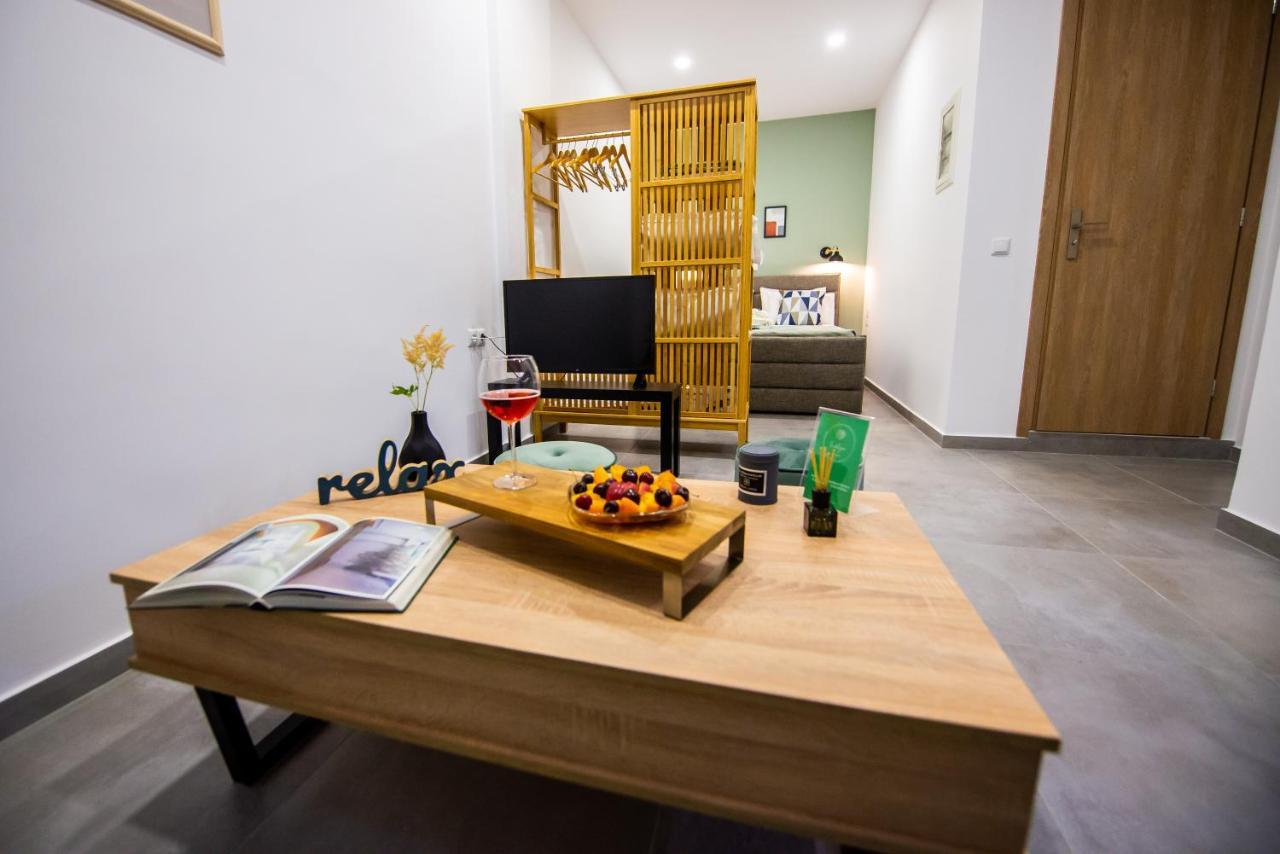 Indigo Apartment 1 Kalamáta Buitenkant foto