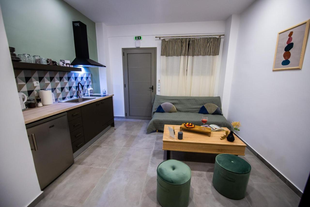 Indigo Apartment 1 Kalamáta Buitenkant foto